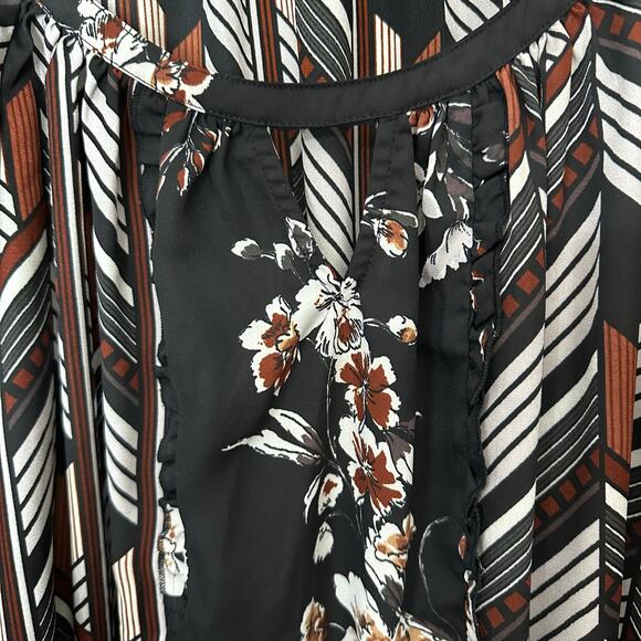 Figueroa & Flower Top Womens XL Black Geo Floral Print Boho Peasant Flowy Blouse - Picture 5 of 8